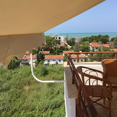 Bright Beach דירה